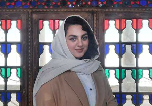 آتنا خسروی